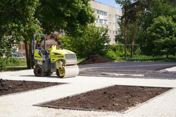 В Дзержинске ведется благоустройство 21 двора в рамках нацпроекта «Жилье и городская среда»