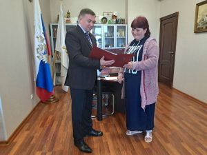 Нижегородское Минимущество вручило тысячный жилищный сертификат для многодетных семей