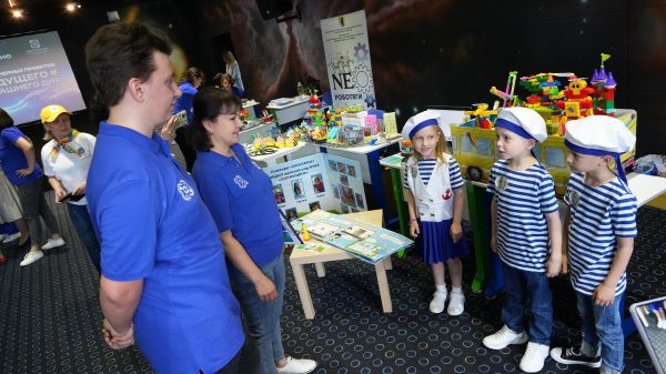 Юные нижегородцы представили свои инженерные и исследовательские работы на Всероссийском фестивале «Профпогружение»