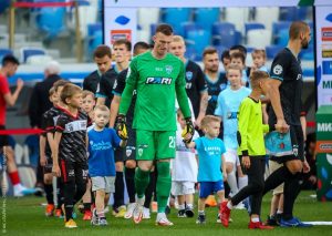 Фото дня: игроков ФК «Пари НН» вывели на поле их&nbsp;дети