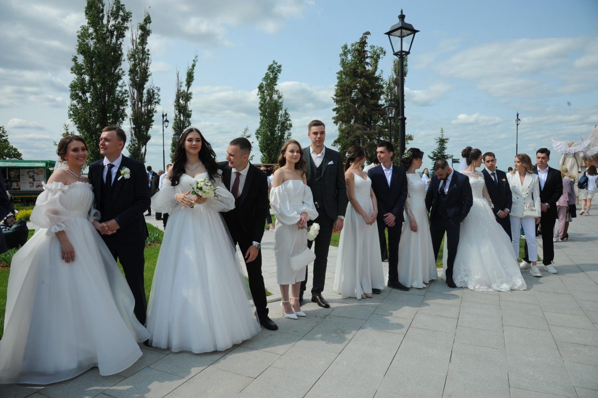 22 пары заключили брак в День святых князя Димитрия Донского и княгини Евдокии в Нижнем Новгороде