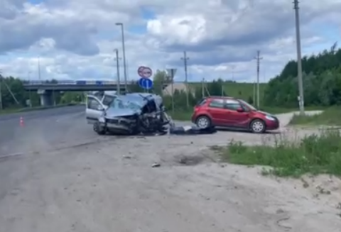 Водитель скончался за рулем после столкновения с двумя автомобилями в Балахнинском районе