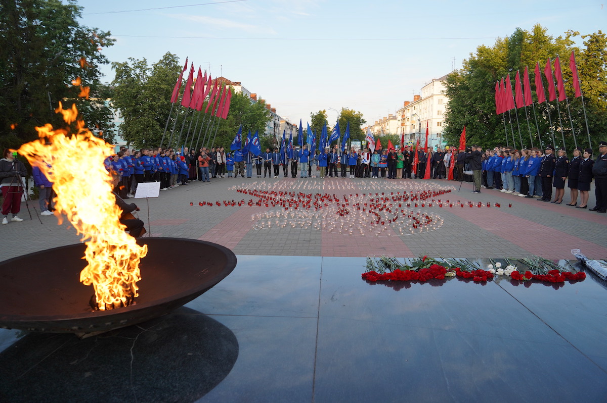 В Дзержинске 3 000 свечей зажгли в память о героях Великой Отечественной войны