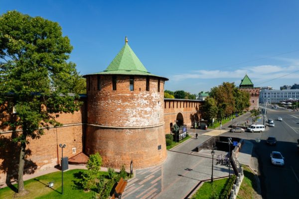 Вход в Нижегородский кремль 24 июня будет открыт только через арку у Кладовой башни