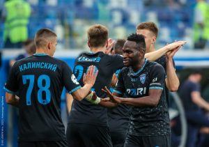 ФК «Пари НН» победил, но не избежал стыковых игр