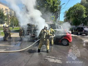 Два человека пострадали из-за возгорания Газели в ДТП в Нижнем Новгороде