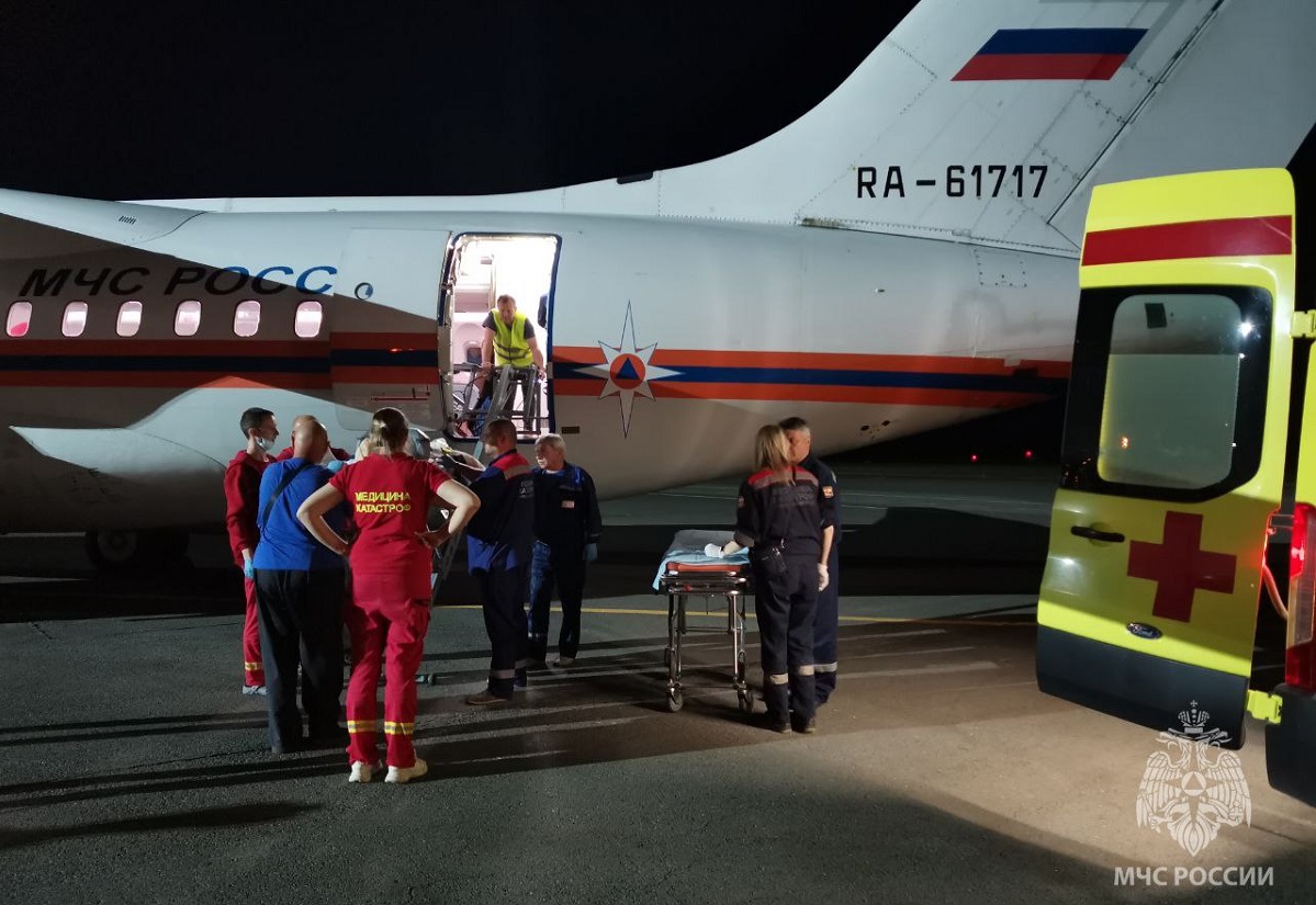 Спецборт МЧС России доставил из Грозного в Нижний Новгород двух пациентов с тяжелыми ожогами