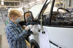 «ГАЗ» получит федеральные средства на создание школьных автобусов и машин скорой помощи