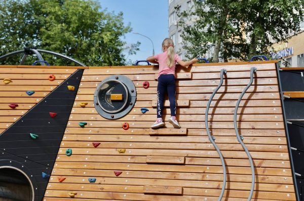 Скалодром, полоса препятствий и площадка для игры в панну появились в Канавинском районе