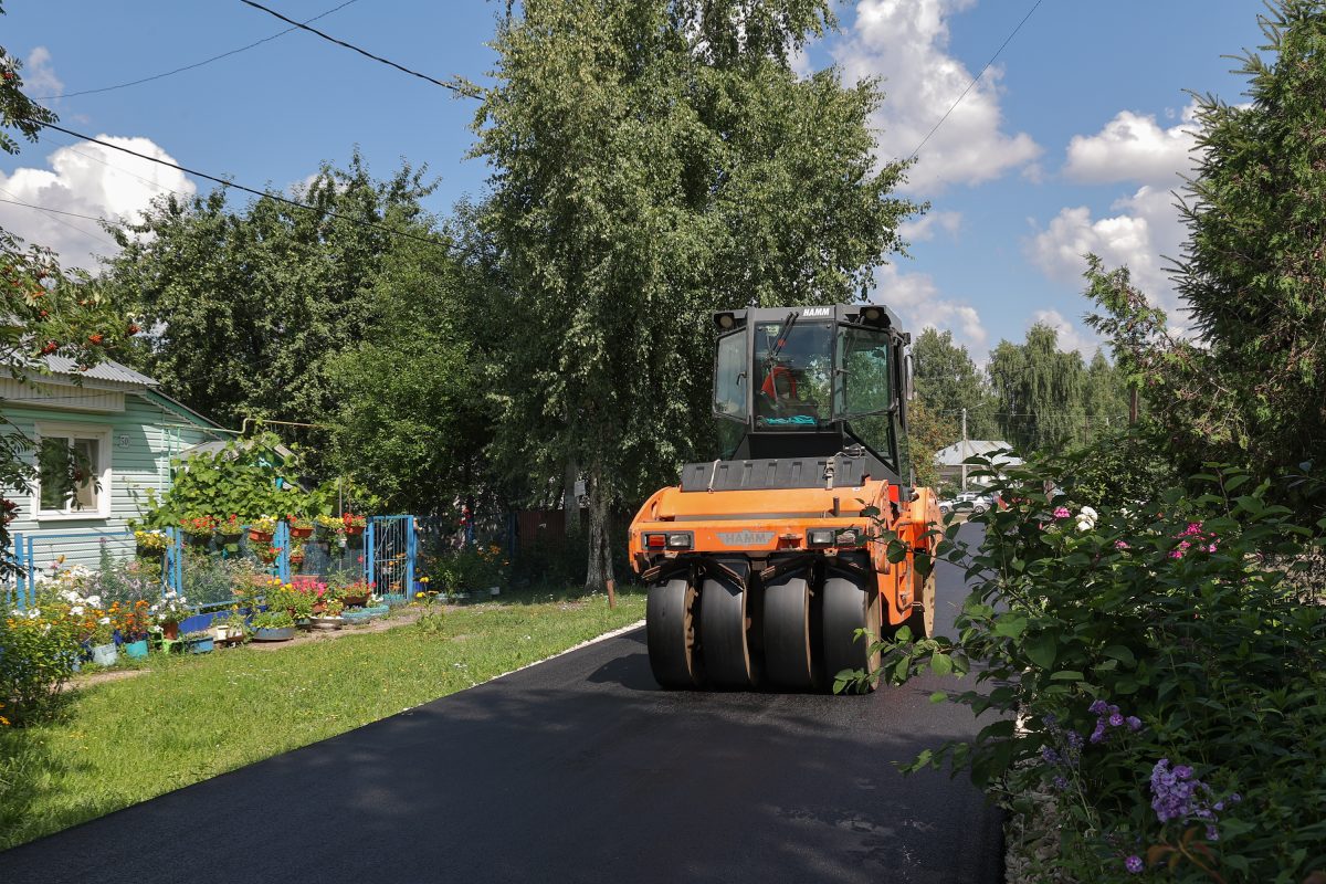 Более 13 тысяч квадратных метров дорог частного сектора отремонтируют в  Автозаводском районе по проекту «Вам решать!» 18 июля 2023 года |  Нижегородская правда