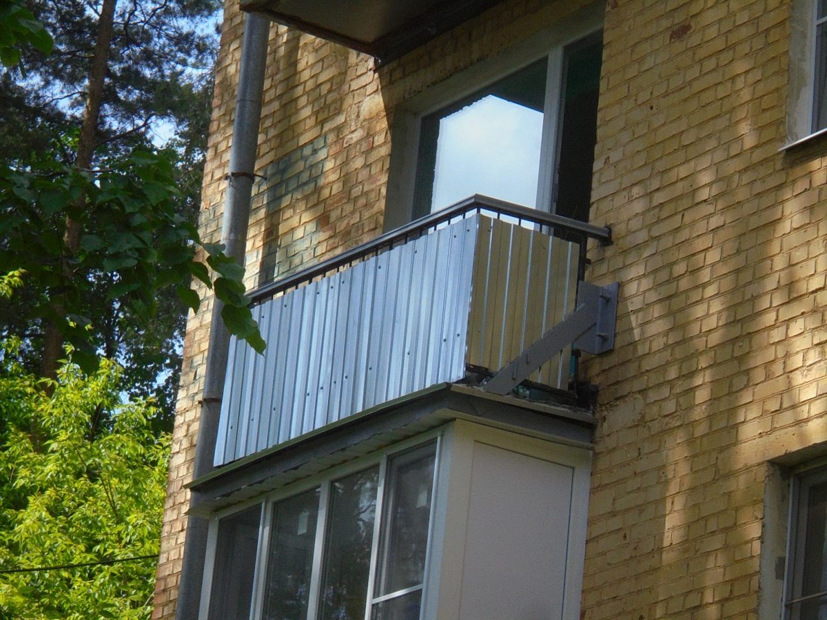 Коммунальщики Нижегородской области с начала года отремонтировали 149 балконных плит после вмешательства Госжилинспекции
