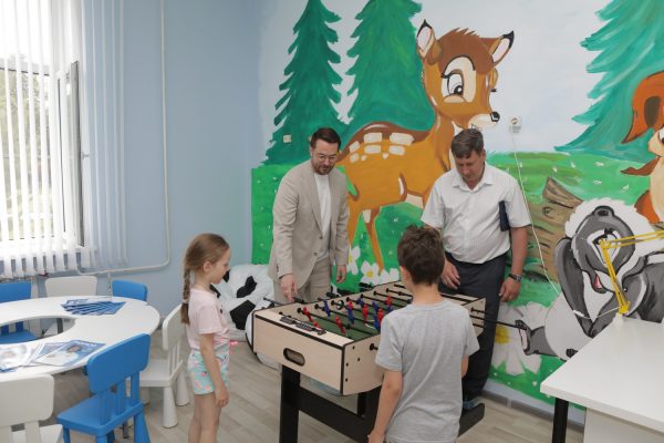 В Кстовской ЦРБ открыли детскую игровую комнату в рамках проекта «Футбол –&nbsp;детям»