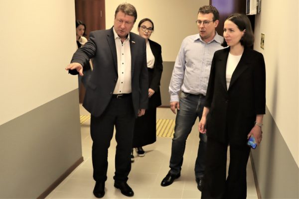 Депутаты Гордумы посетили нижегородский фонд поддержки участников СВО «Защитники Отечества»