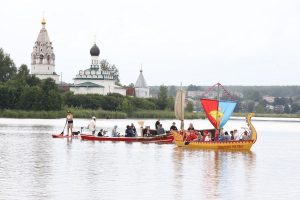 Александр Воложанин