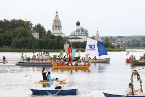 Александр Воложанин