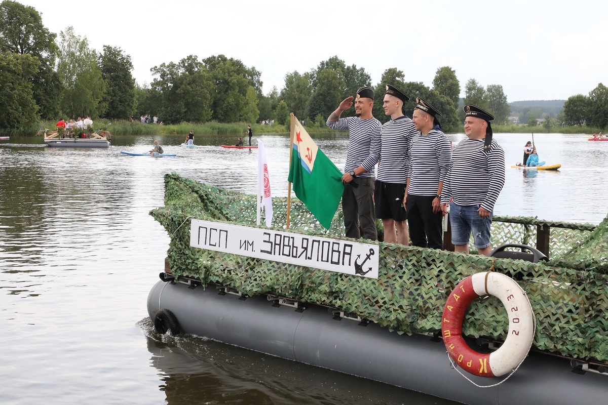 Александр Воложанин