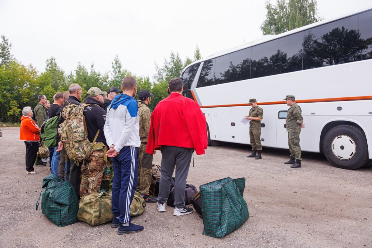 «Винил бы себя, что не помогал защищать Родину»: добровольцы рассказали, почему пошли на СВО