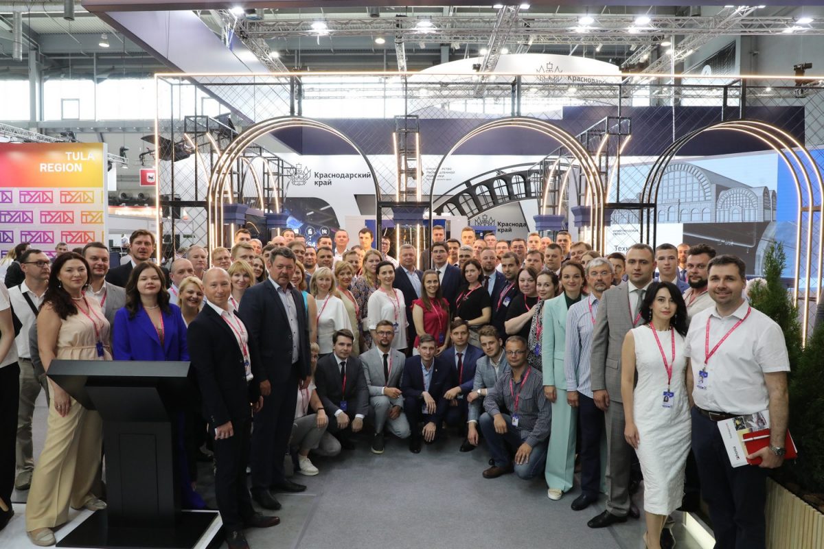 Более 1,5 тысячи бизнес-встреч и переговоров провела нижегородская делегация на выставке «Иннопром»