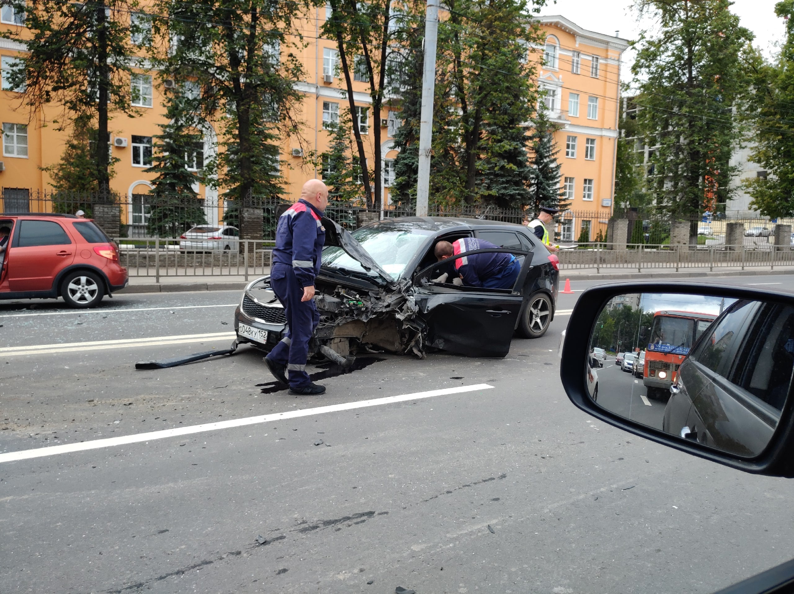 Массовая авария с участием трех машин произошла на Сенной площади в Нижнем  Новгороде 13 июля 2023 года | Нижегородская правда