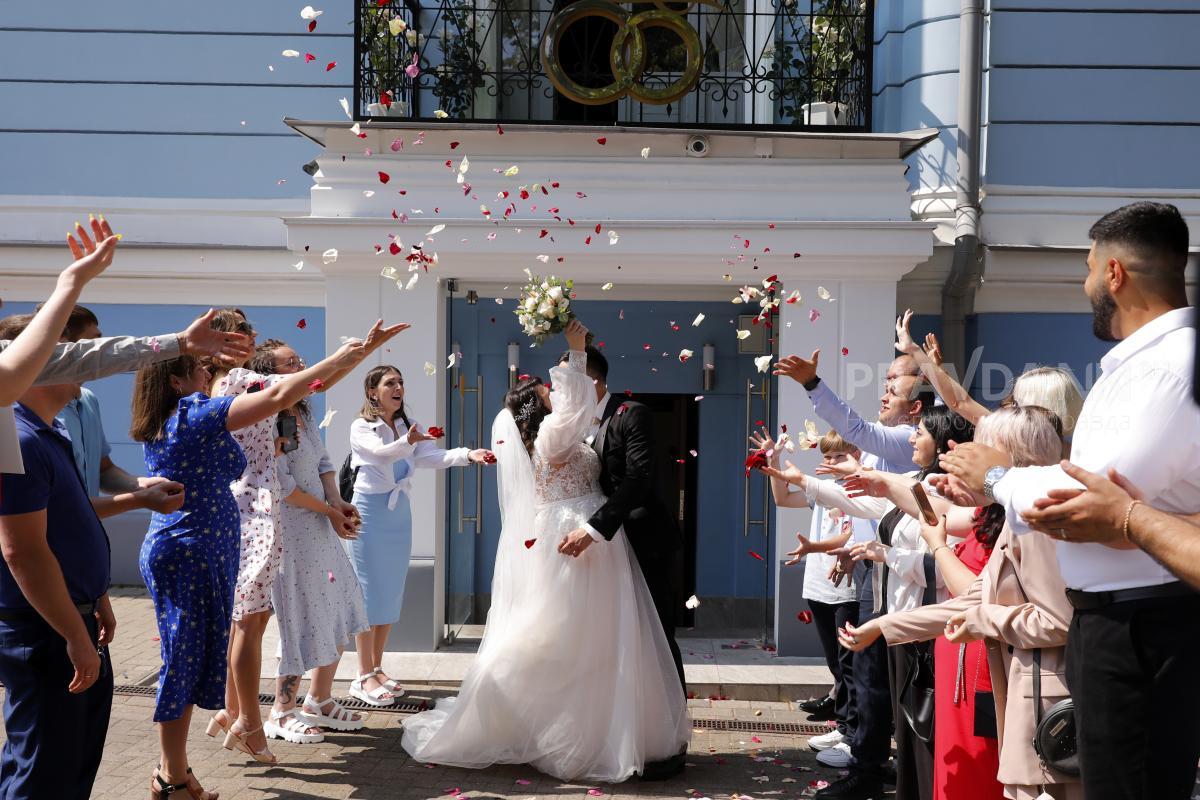 Опубликован топ‑3 популярных дат для свадьбы в 2024 году в Нижегородской области