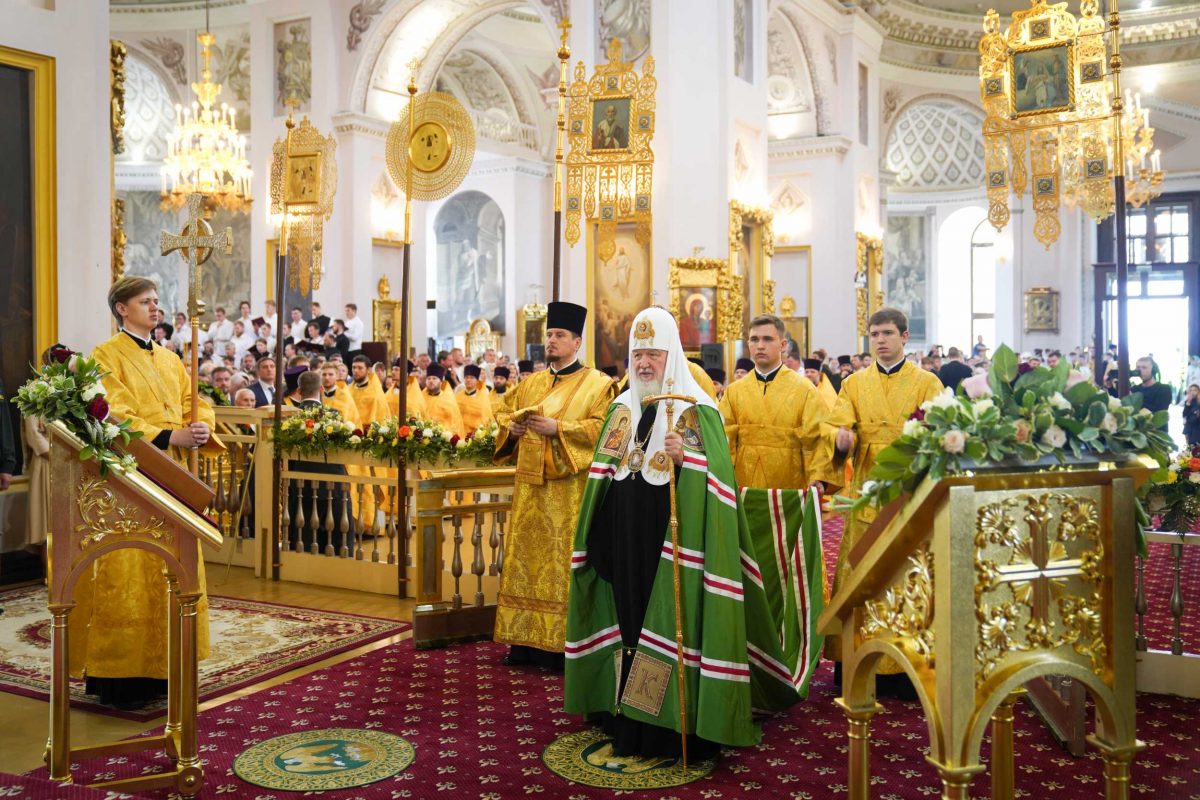 В минувшие выходные патриарх Московский и всея Руси Кирилл освятил Воскресенский собор в Арзамасе