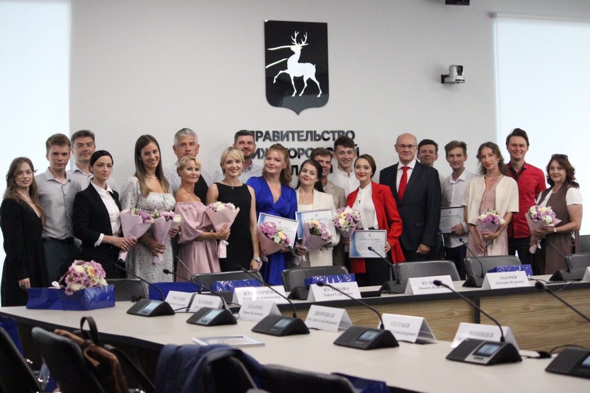 Артистов Нижегородского Камерного музыкального театра наградили за участие в Днях культуры Нижегородской области в Сирии