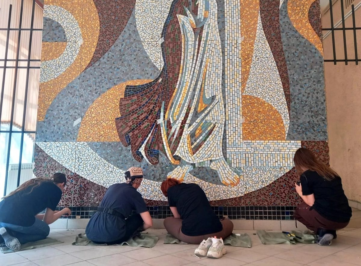 Советские мозаичные панно «Вдохновение» и «Муза» начали восстанавливать в Дзержинске