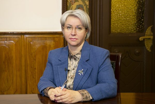 Лариса Павлова: «Модернизированные 100 рублей уже можно встретить в Нижегородской области»