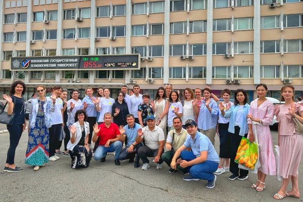 Участники «Летнего института» встретились с учеными на площадке Волгатех в Йошкар-Оле