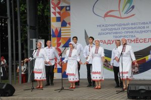 От радуги ремесел до русского медведя: Шахунья отметила 80-летие