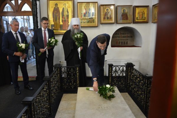 Память основателей Нижнего Новгорода и Козьмы Минина почтили в День города