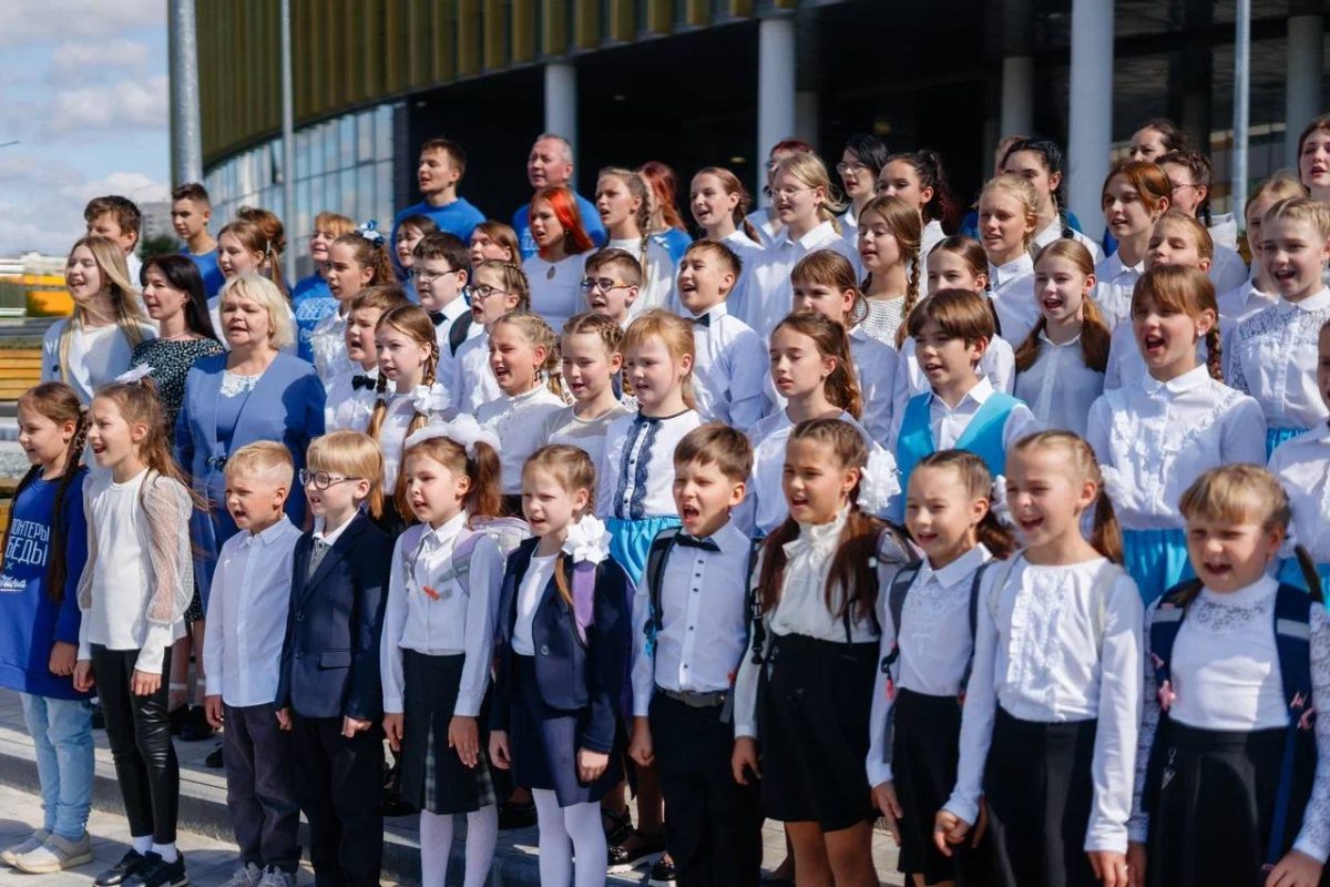Сто нижегородцев приняли участие во всероссийской хоровой акции ко Дню знаний