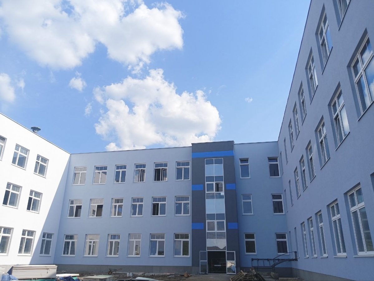 Выксунская школа в поселке Виля готова на 93%