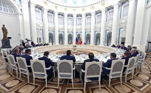 Глеб Никитин озвучил Владимиру Путину предложение по обновлению общественного транспорта