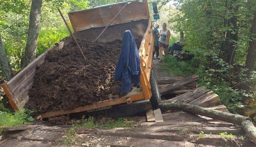 Альтернативный проезд до деревни Уткино в Борском районе организовали после разрушения моста