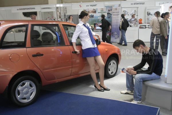 Эксперты прогнозируют резкий рост цен на автомобили в России