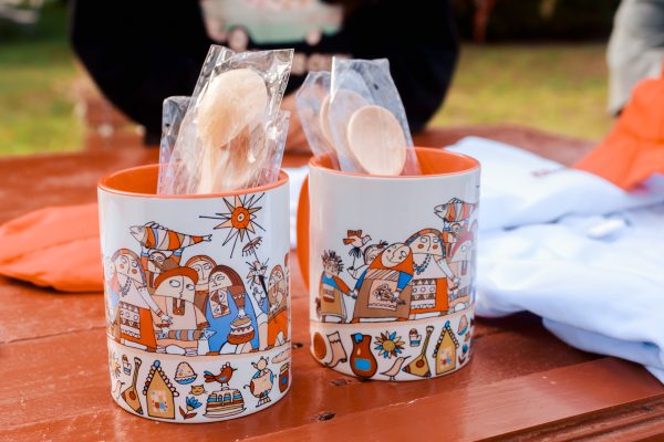 Более 150 тысяч рублей на благотворительность удалось собрать в рамках ежегодного фестиваля народных талантов «Artельня»