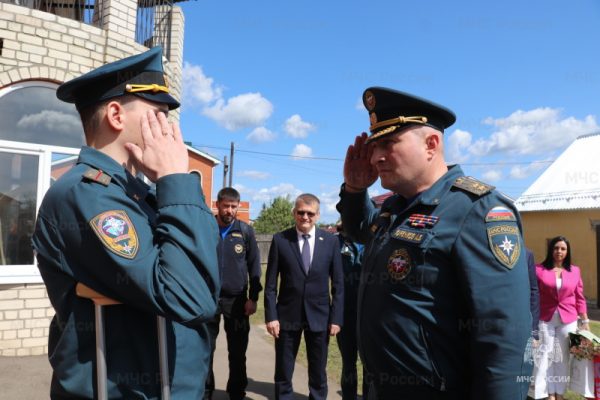 Пиротехника из Нижегородской области наградили орденом Мужества