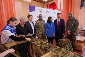 Для студентов Нижегородского колледжа малого бизнеса организовали встречу с участниками СВО