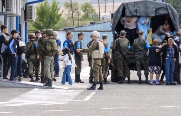 «Недовоёванный» конфликт: что произошло в Карабахе и чем это обернётся для России