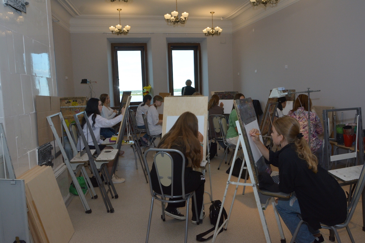 Занятия возобновились в Детской художественной школе № 1 после ремонта