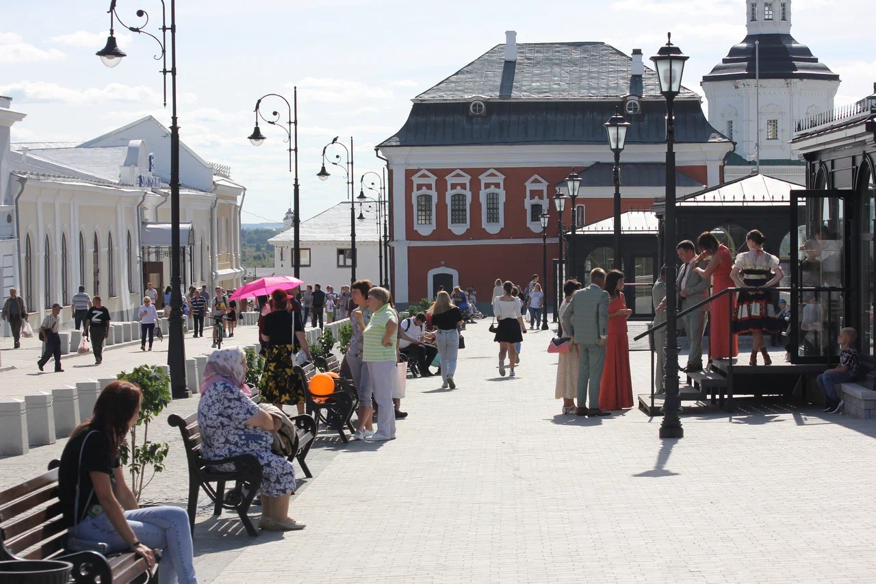 В Арзамасе на День города открыли обновленную улицу Карла Маркса 05  сентября 2023 года | Нижегородская правда