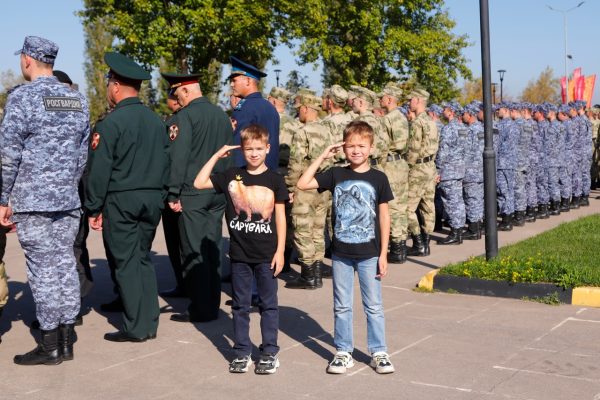Новейшее вооружение и технику Росгвардии представили в Парке Победы в Нижнем Новгороде