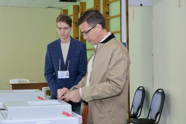 Юрий Шалабаев проголосовал на выборах губернатора Нижегородской области