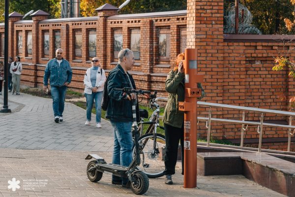 Бинокли со стереофотографиями XIX-XX веков появились на улицах Рождественской и Кожевенной