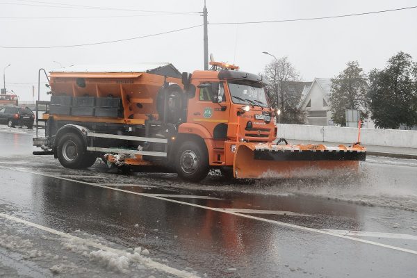 Дорожные и коммунальные службы Нижнего Новгорода готовятся к снегопаду 