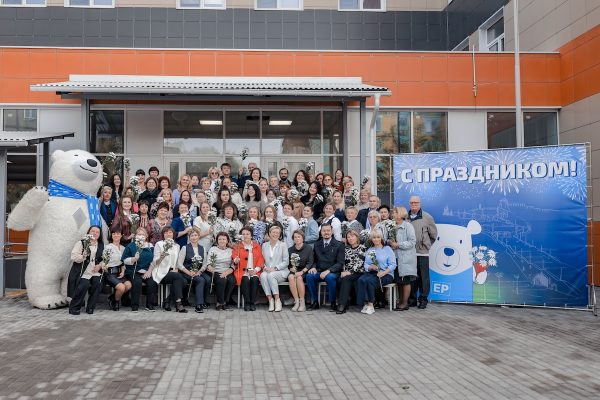 Акция «Спасибо учителям!» прошла в Сормовском районе Нижнего Новгорода