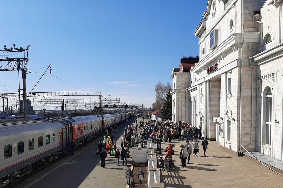 В ноябрьские праздники на ГЖД будут курсировать дополнительные поезда