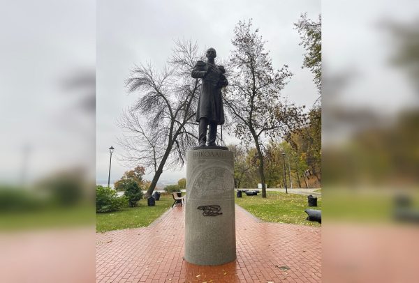 Памятник Николаю I установили в Александровском саду