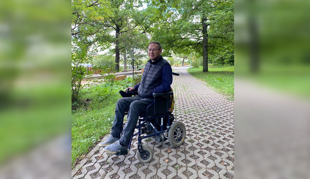 250 люков закрыл в Нижнем Новгороде инвалид-колясочник